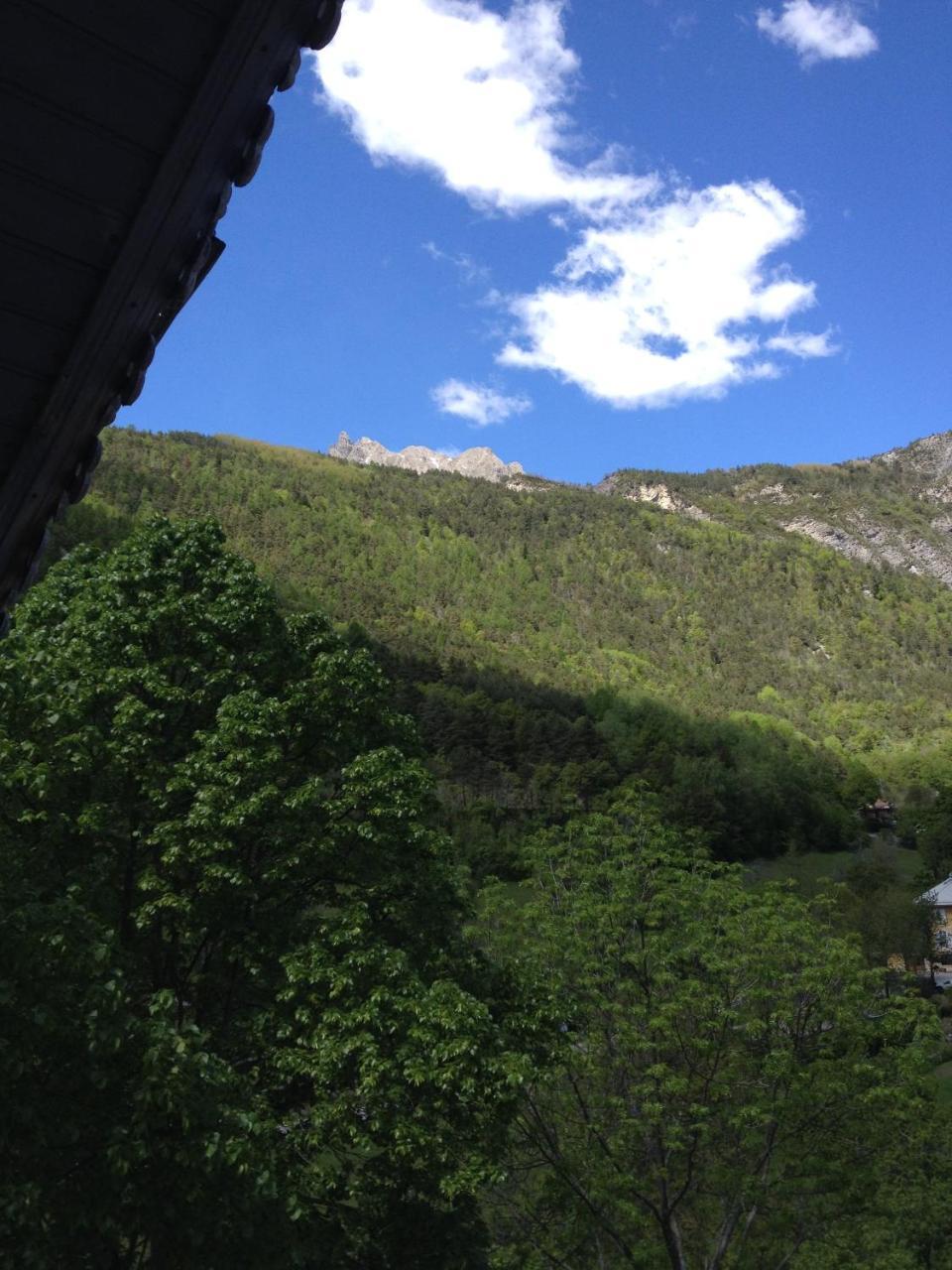 Gite Le Pelens Saint-Martin-dʼEntraunes Dış mekan fotoğraf